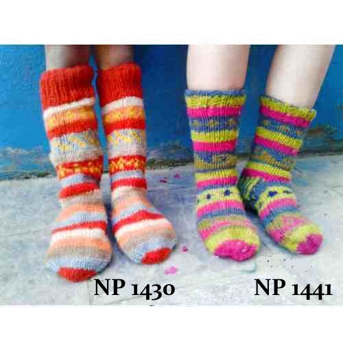 Stickade sockor från Nepal - Produktnr: NP1430